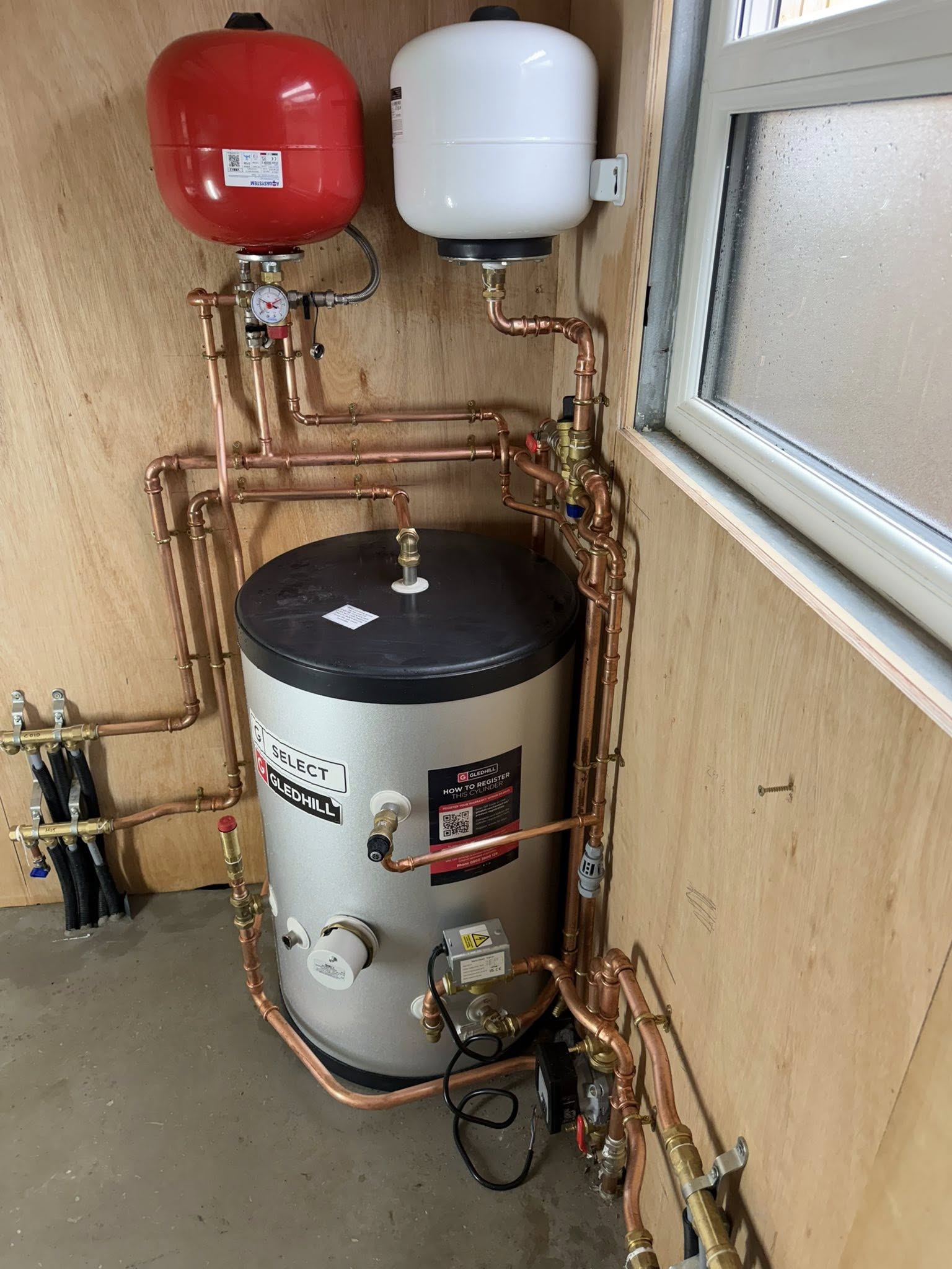Cylinder and pipework project
